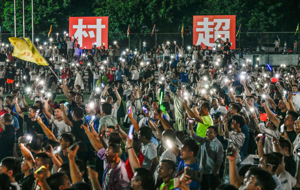篮球过跨_少年篮球赛跨球场进球规则_篮球赛跨步过人方法